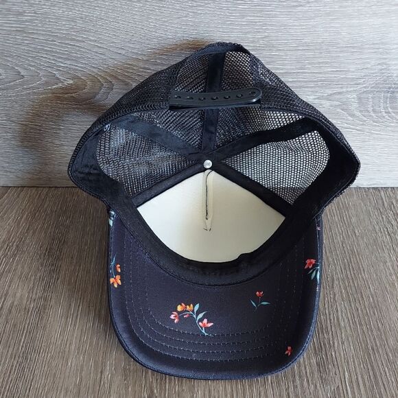 VOLCOM INTO PARADISE HAT - BLACK - Picture 5 of 6